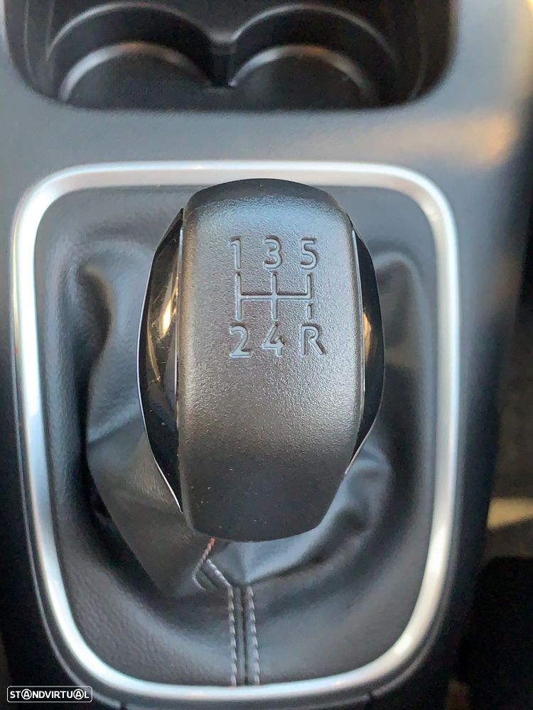 Citroën C3 1.2 PureTech C-Series - 32