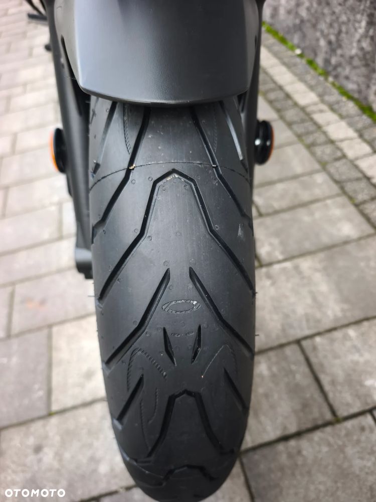 Yamaha MT - 24