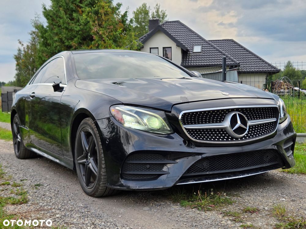 Mercedes-Benz Klasa E 400 4Matic 9G-TRONIC AMG Line - 1