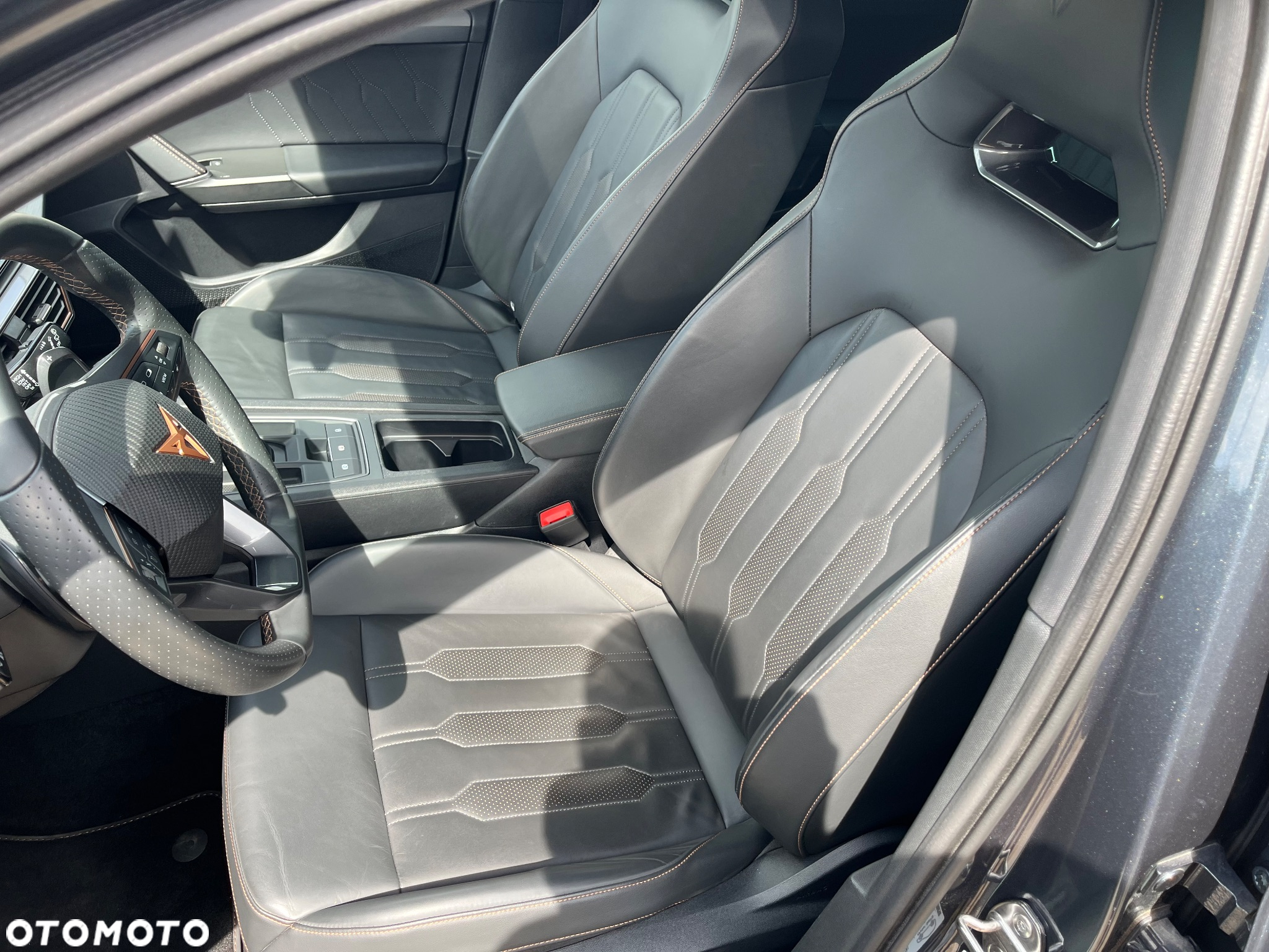 Cupra Leon 2.0 TSI DSG - 15