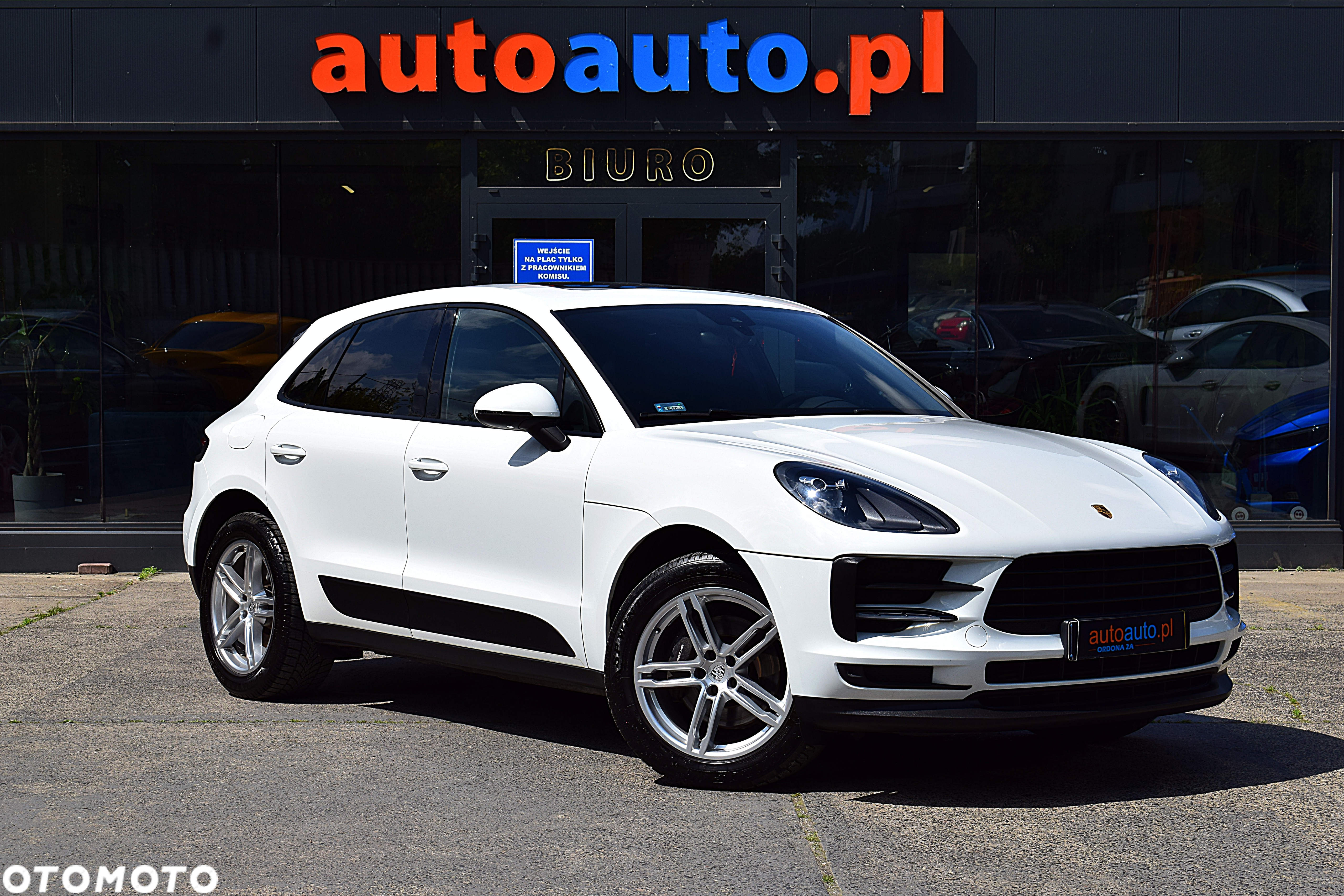 Porsche Macan Standard - 3