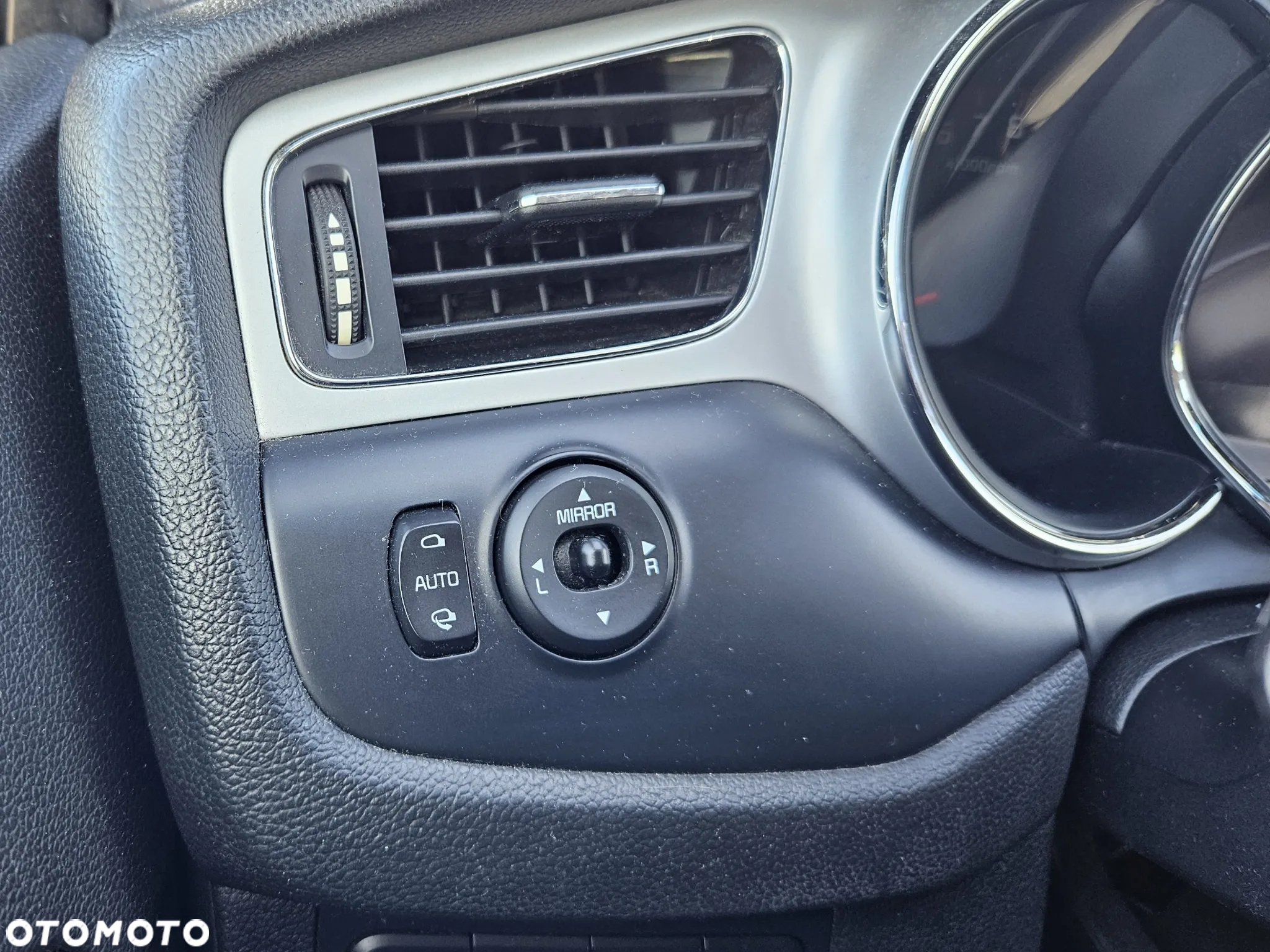 Kia Ceed Cee'd 1.6 GDI L - 25