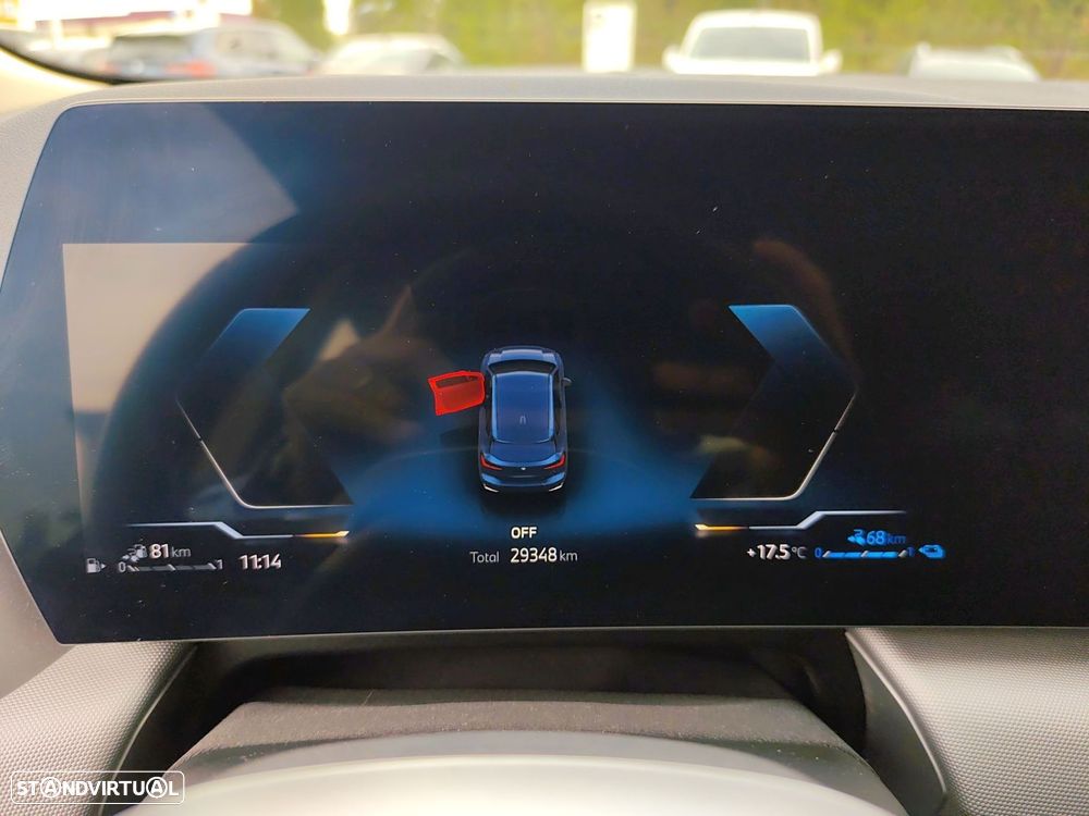 BMW 225xe Active Tourer - 21