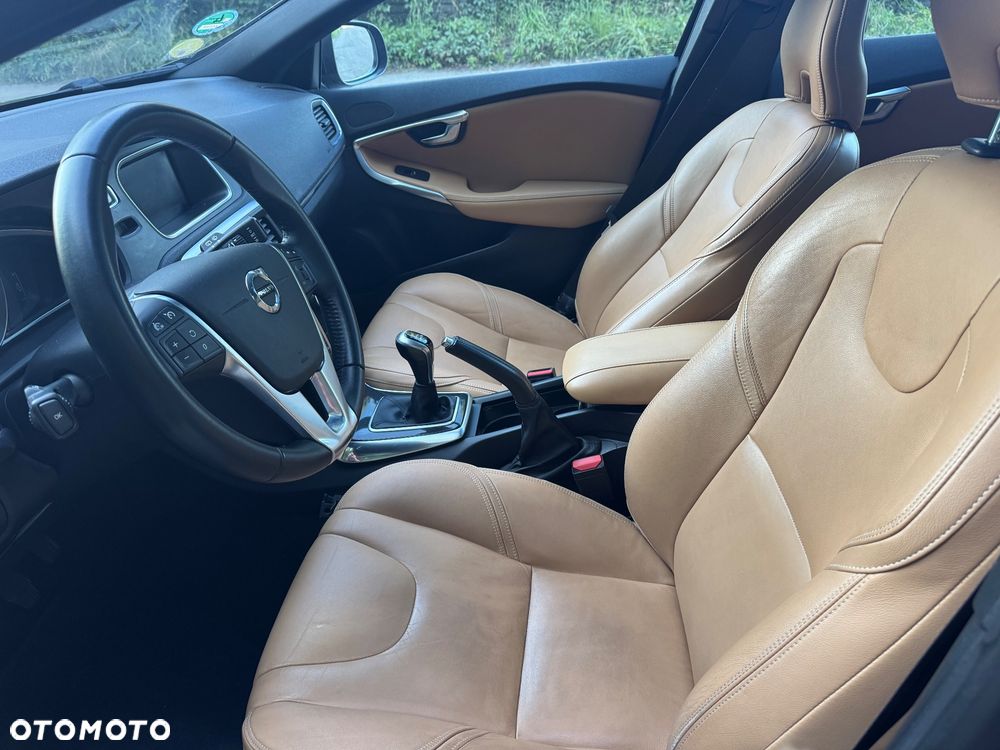 Volvo V40 - 9