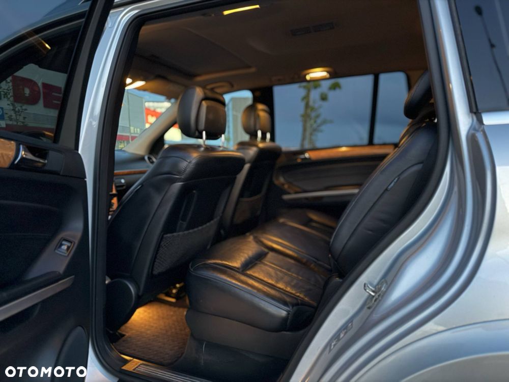Mercedes-Benz GL 350 BlueTec - 8