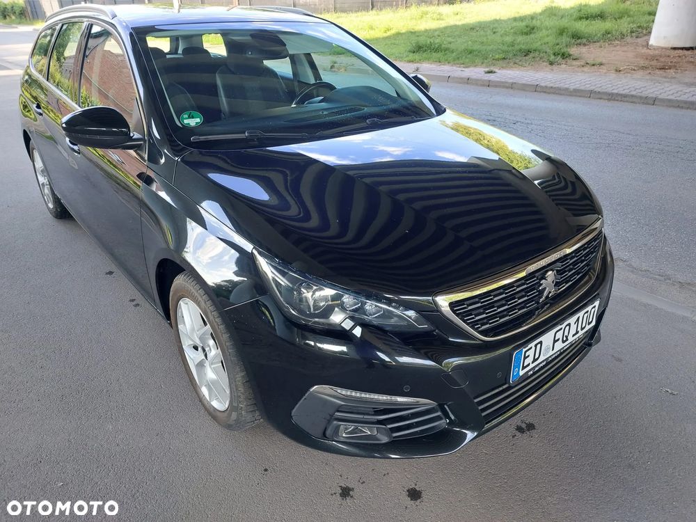 Peugeot 308 BlueHDi 130 EAT8 Black Edition - 3