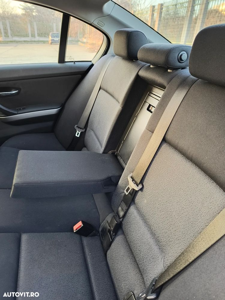 BMW Seria 3 320td compact - 15