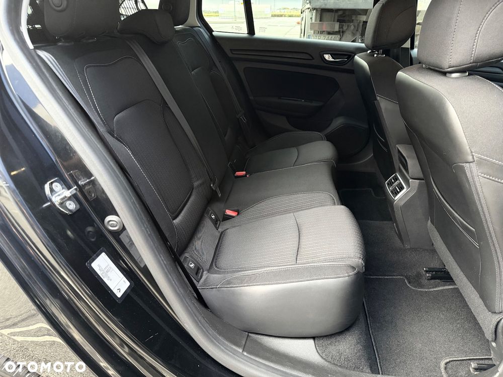 Renault Megane ENERGY TCe 130 BUSINESS - 16