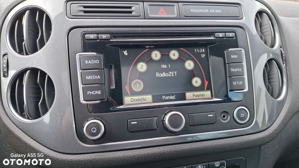 Volkswagen Tiguan 2.0 TDI DPF BlueMotion Technology Sport & Style - 31