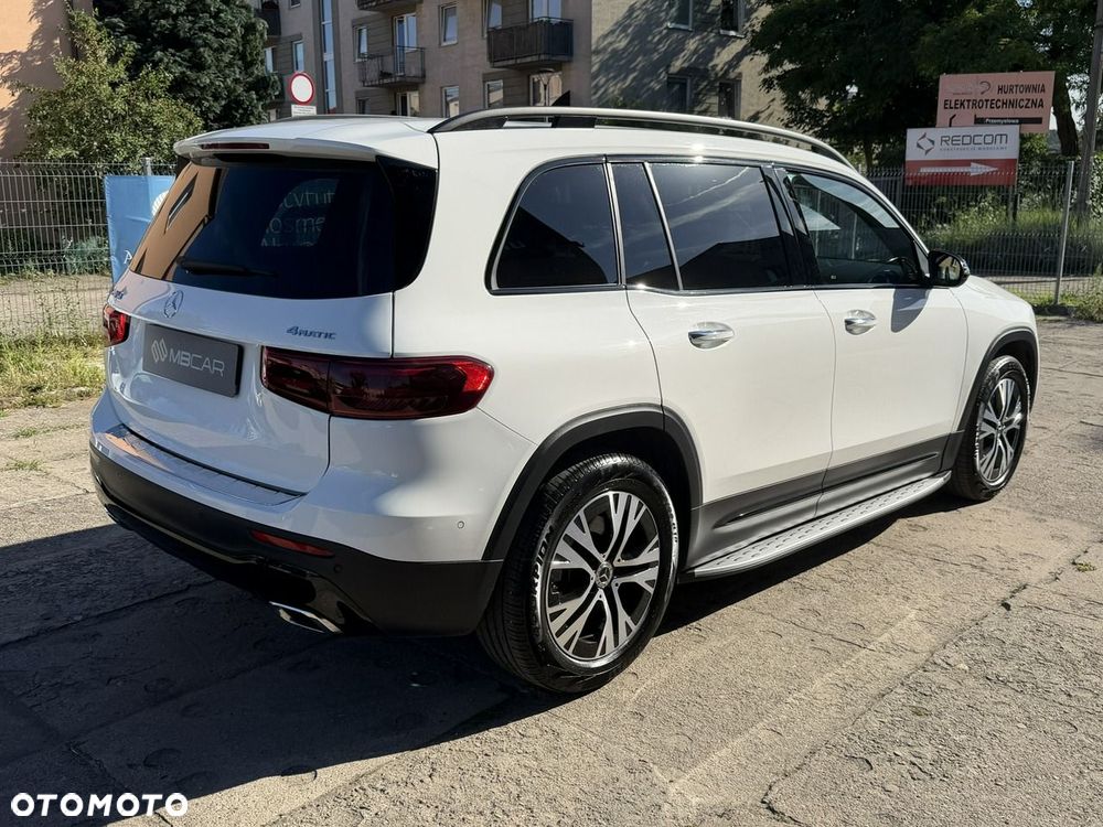 Mercedes-Benz GLB - 8