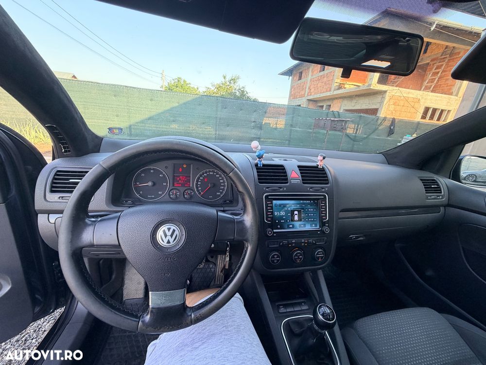 Volkswagen Golf 2.0 DPF GTD - 11
