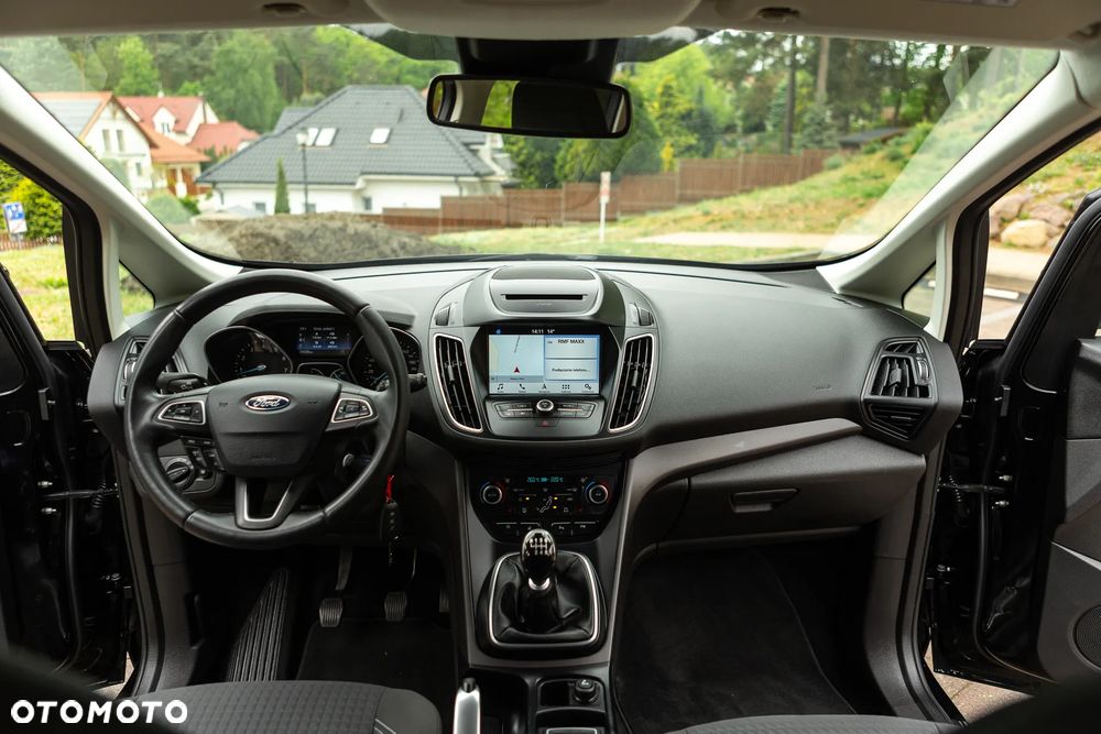 Ford Grand C-MAX - 23