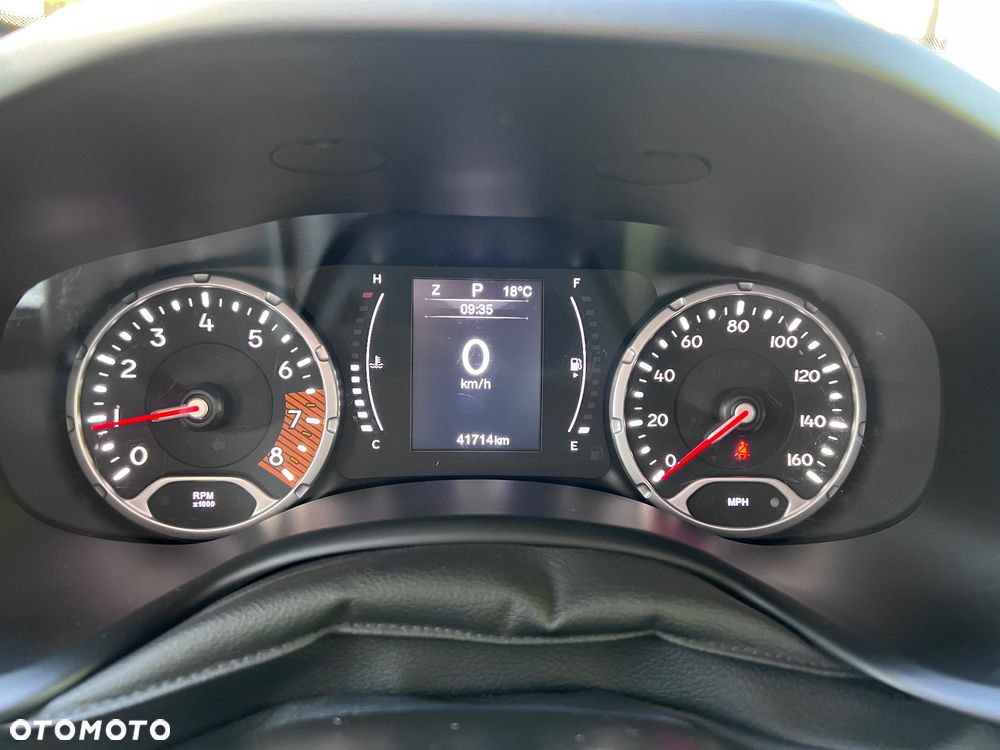 Jeep Renegade - 32