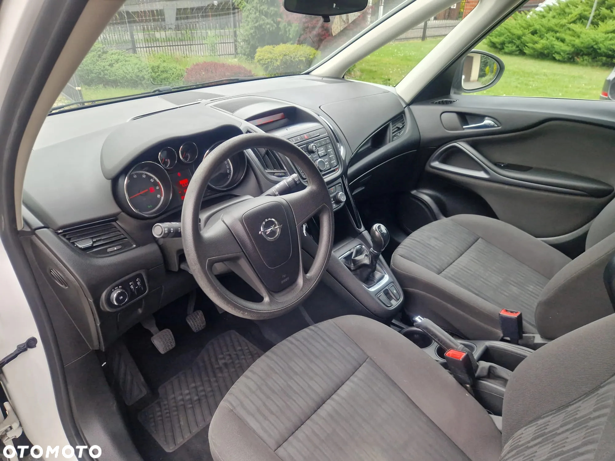 Opel Zafira 1.8 Cosmo - 12