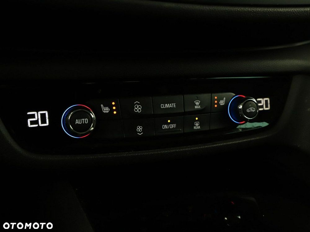 Opel Insignia 2.0 CDTI Ultimate S&S - 28