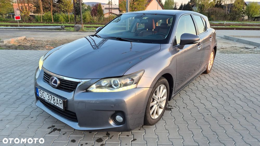 Lexus CT 200h Prestige - 1