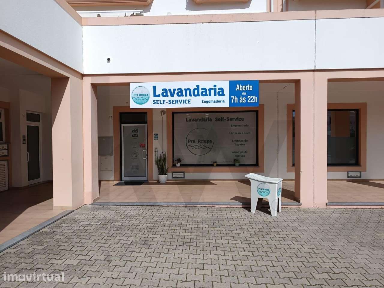 Oportunidade de Investimento: Lavandaria e Engomadoria em Pleno Funcio - Grande imagem: 2/10
