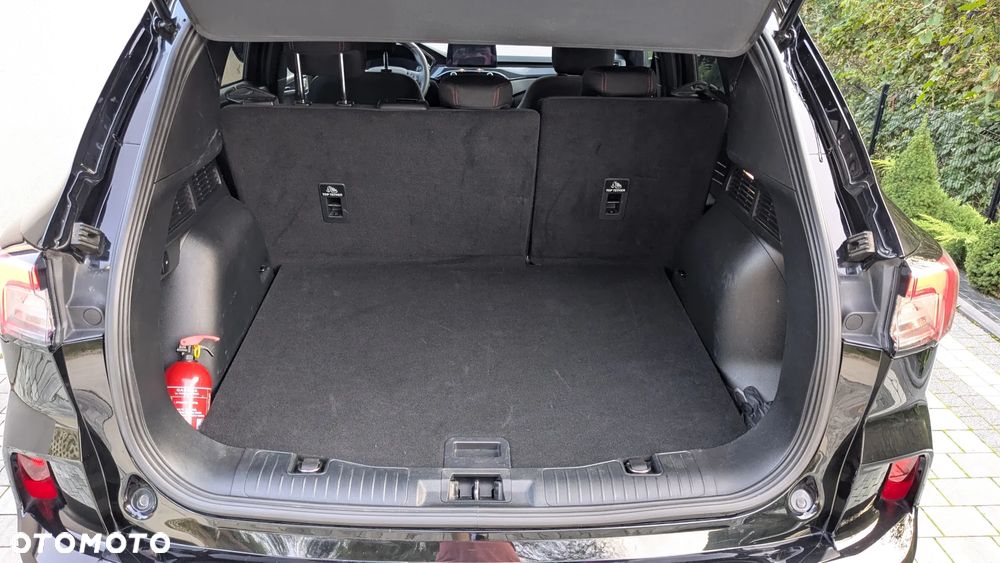 Ford Kuga 2.5 FHEV AWD ST-Line - 23