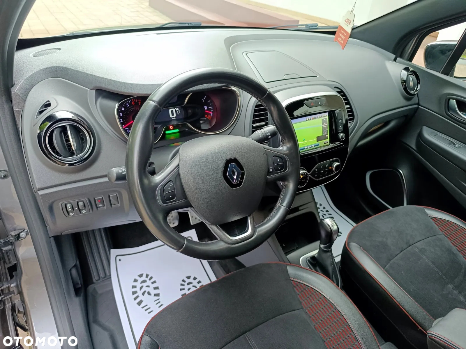 Renault Captur 1.3 Energy TCe Initiale Paris EDC - 26