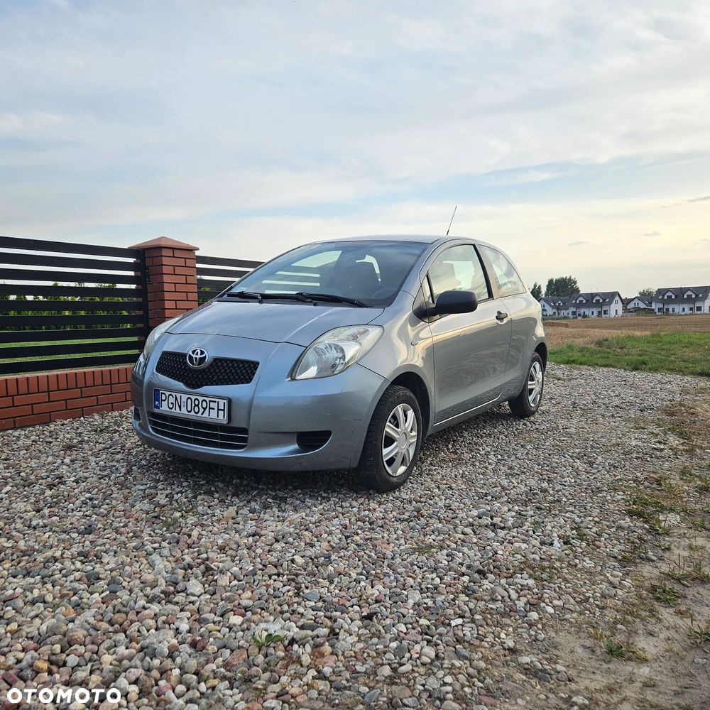 Toyota Yaris 1.0 Luna - 1