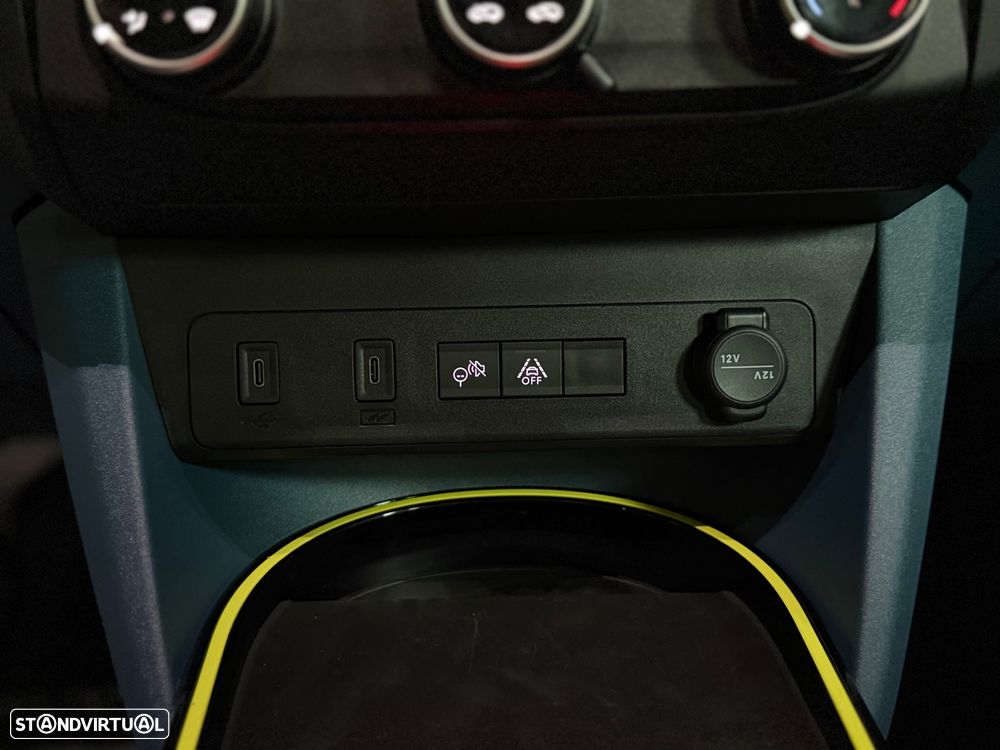 Fiat Grande Panda 1.2 Hybrid Icon eDCT - 21