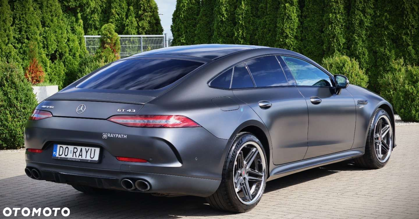 Mercedes-Benz AMG GT - 5