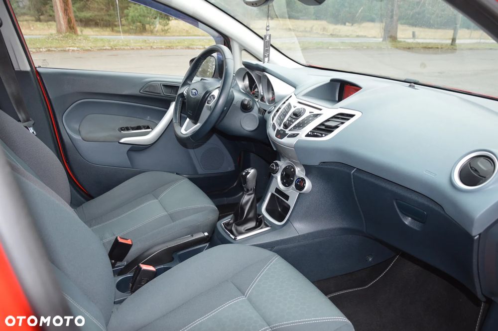 Ford Fiesta - 8