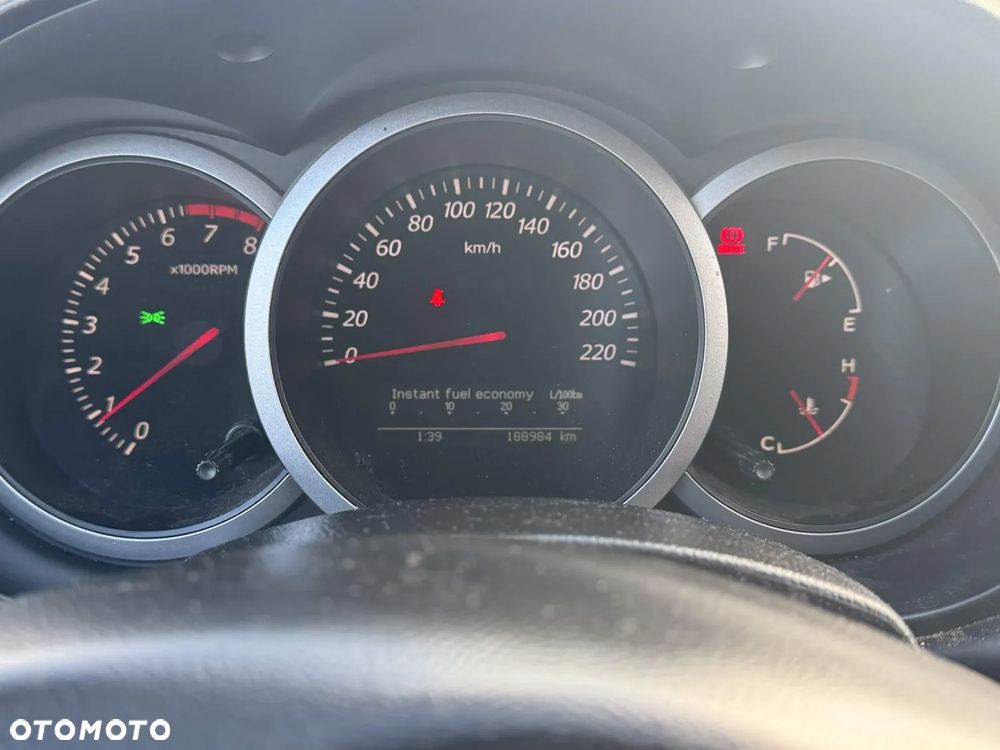 Suzuki Grand Vitara 2.4 De Luxe - 3