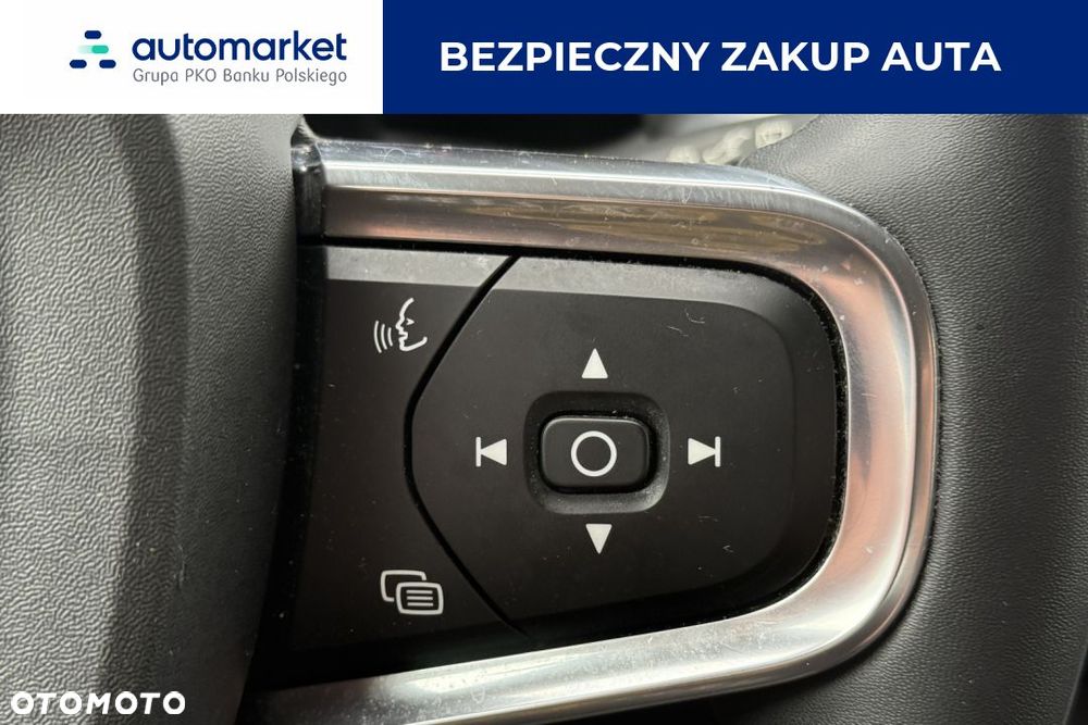 Volvo XC 40 T3 Momentum Pro - 17