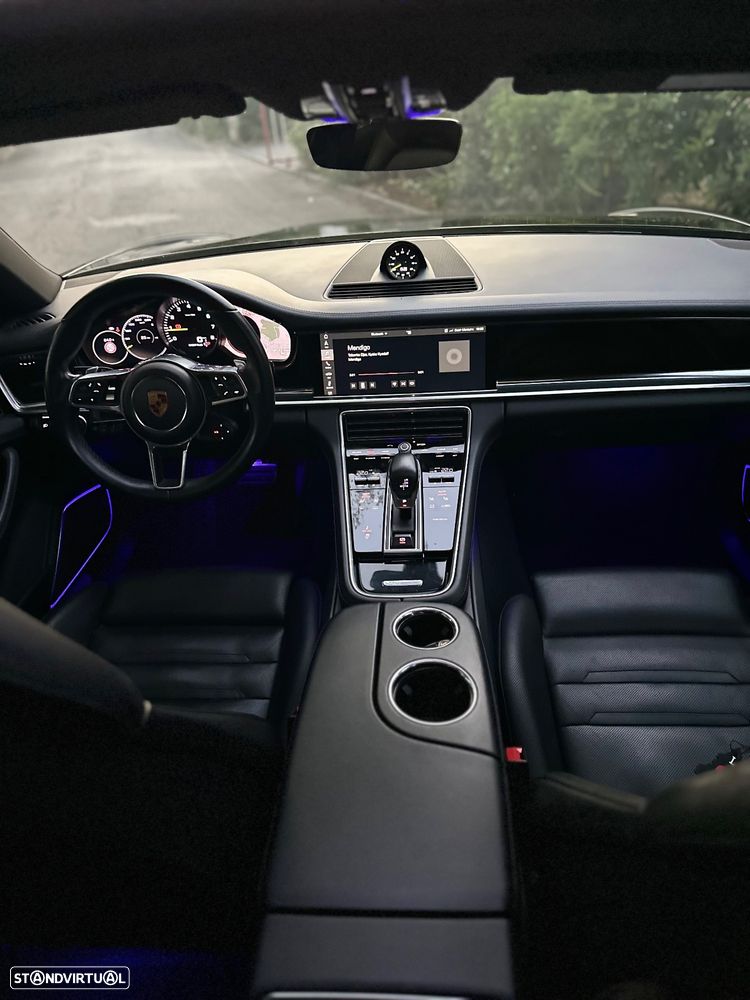 Porsche Panamera Sport Turismo 4 E-Hybrid - 15