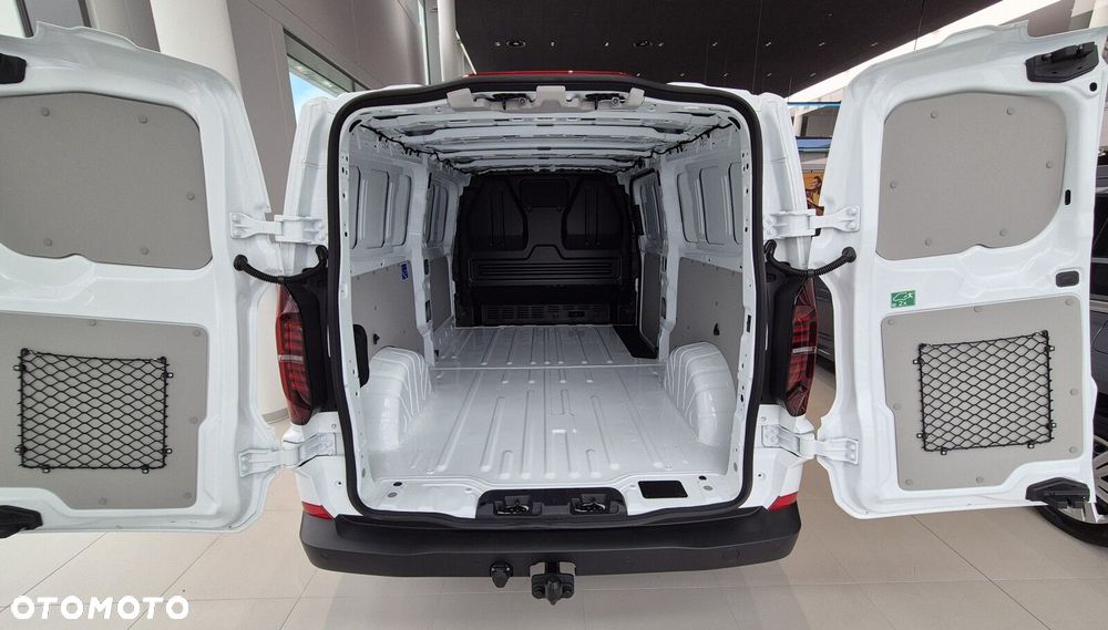 Volkswagen Transporter - 9