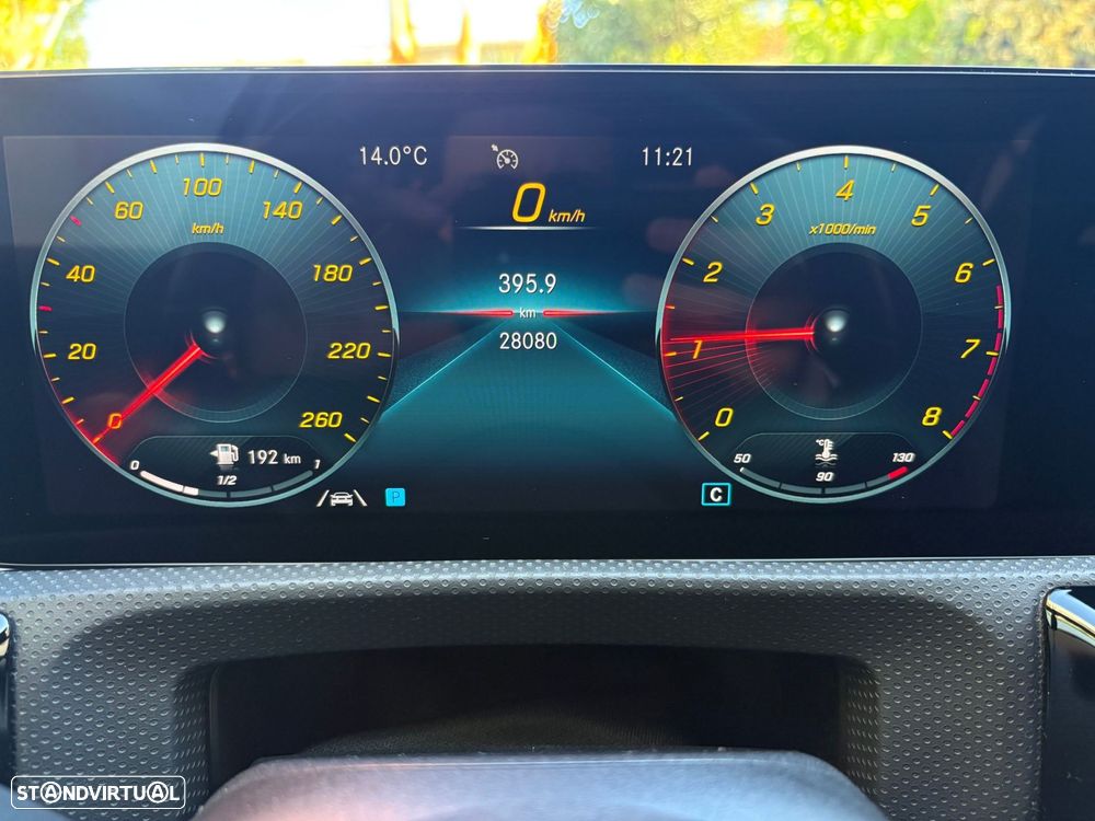 Mercedes-Benz A 200 AMG Line - 37