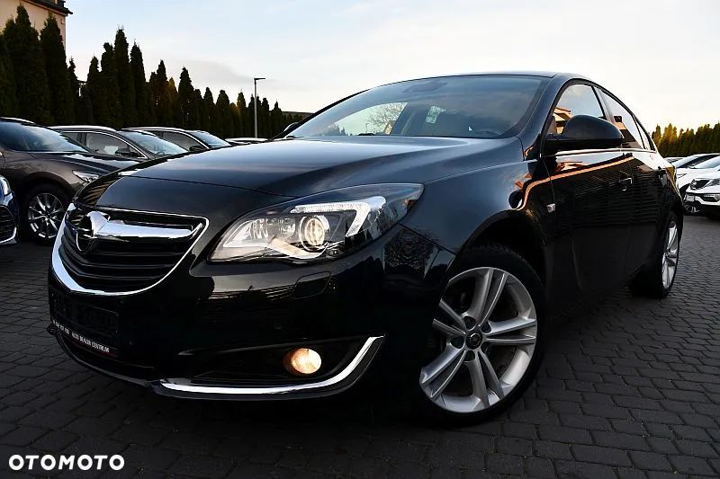 Opel Insignia 1.6 T Cosmo S&S - 33