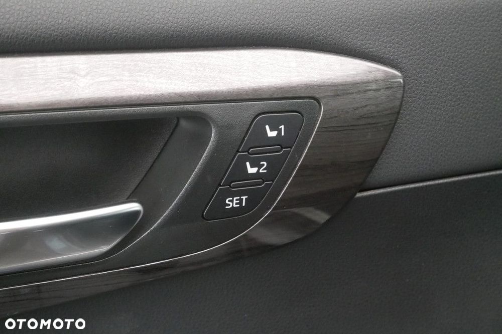 Toyota Highlander - 34