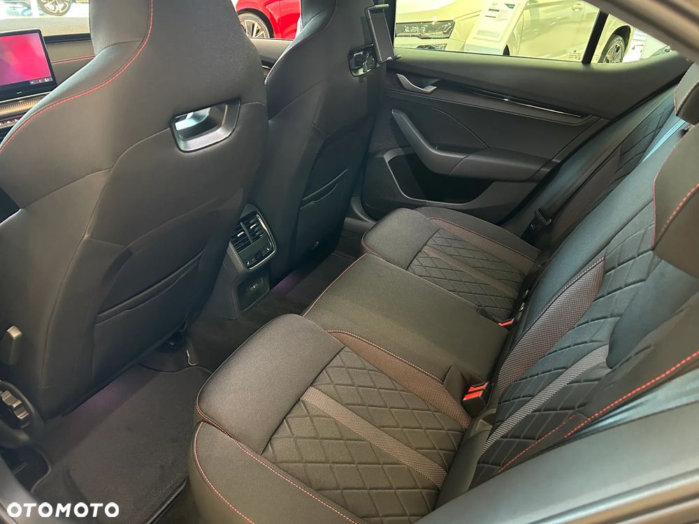 Skoda Octavia 2.0 TSI RS DSG - 12