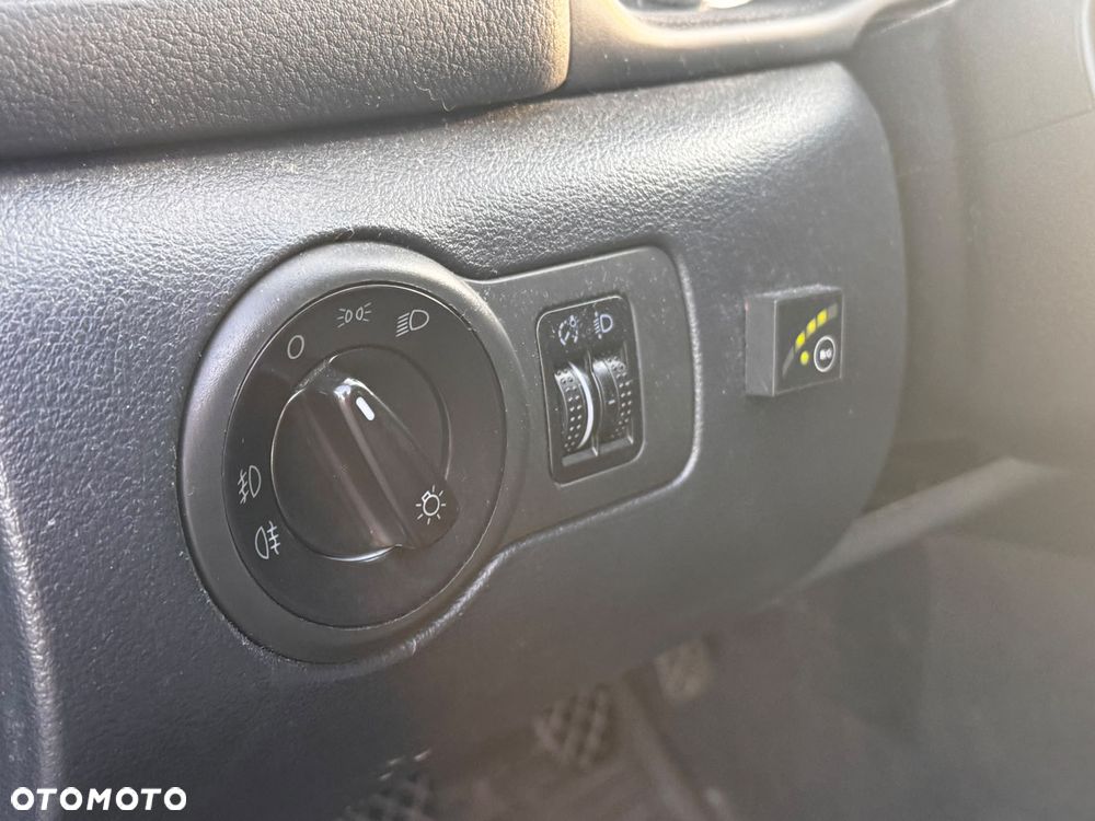 Skoda Octavia 2.0 Ambiente - 9