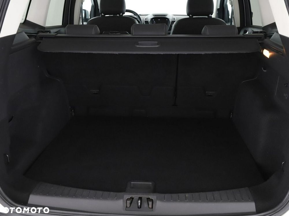 Ford Kuga 2.0 TDCi 2x4 Business Edition - 21