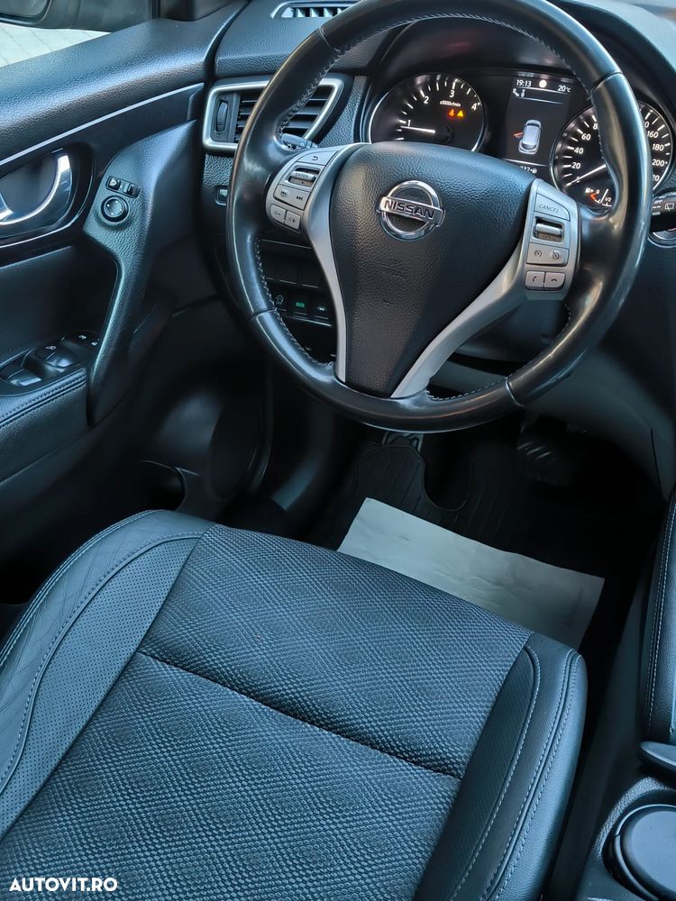 Nissan Qashqai 1.6 DCI Xtronic TEKNA - 20
