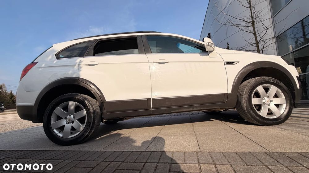 Chevrolet Captiva 2.4 AWD LT+ - 25