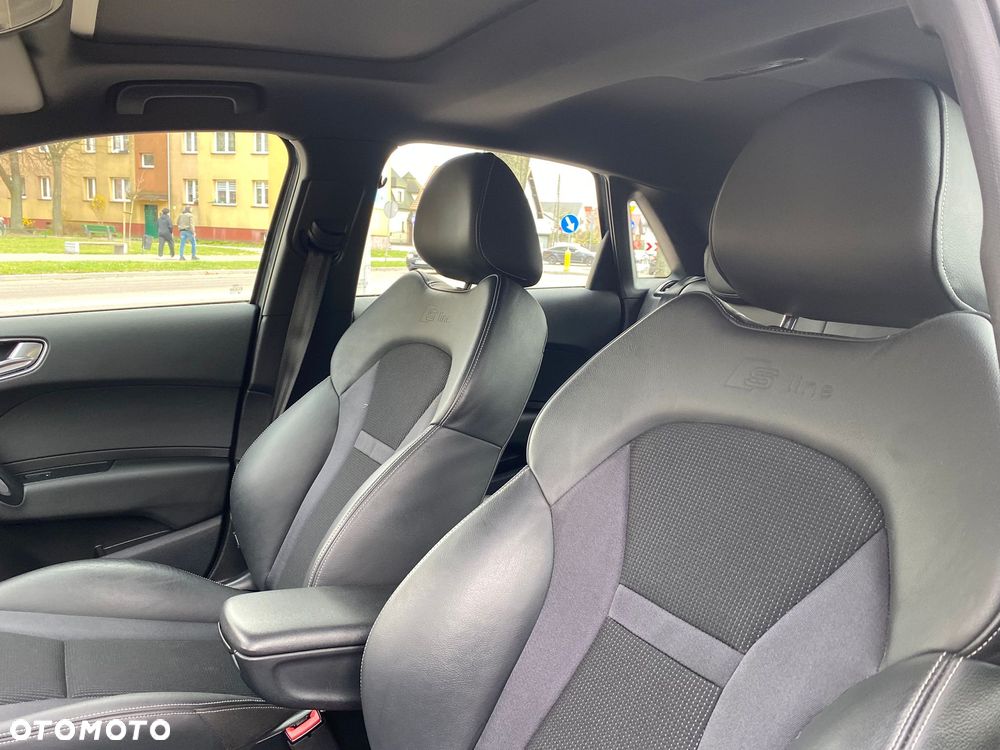 Audi A1 Sportback 1.6 TDI S tronic S line Sportpaket - 9