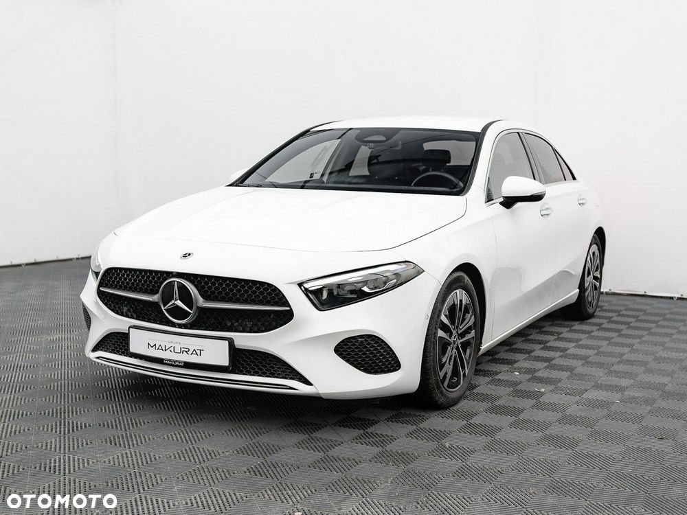 Mercedes-Benz Klasa A 200 d Progressive 8G-DCT - 3