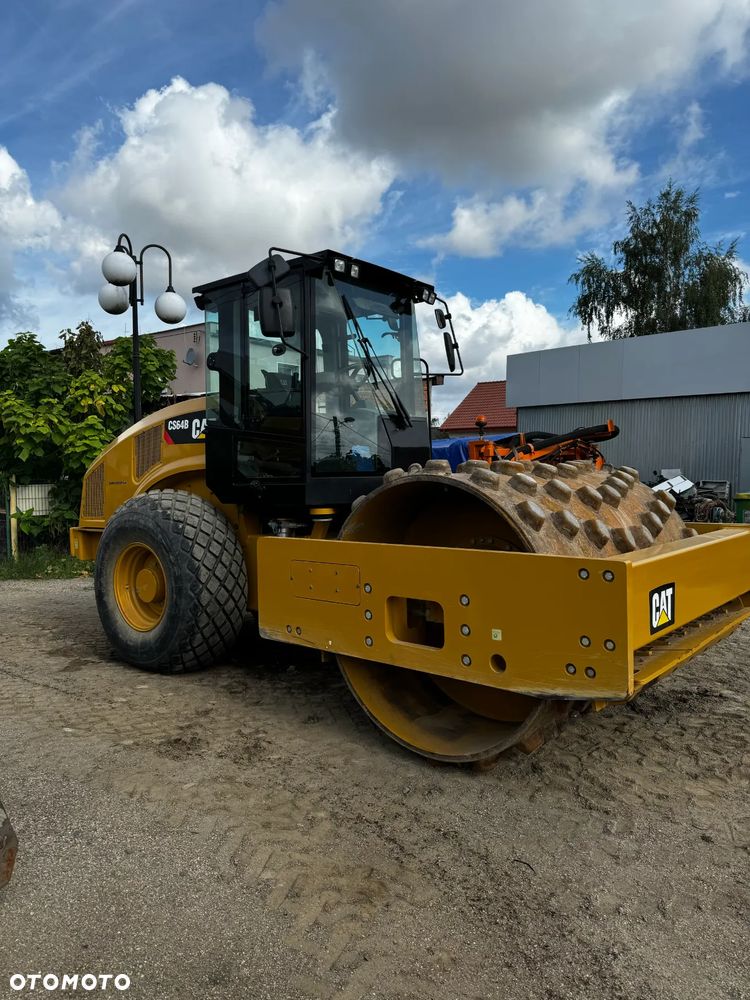 Caterpillar CS 64 B - 2