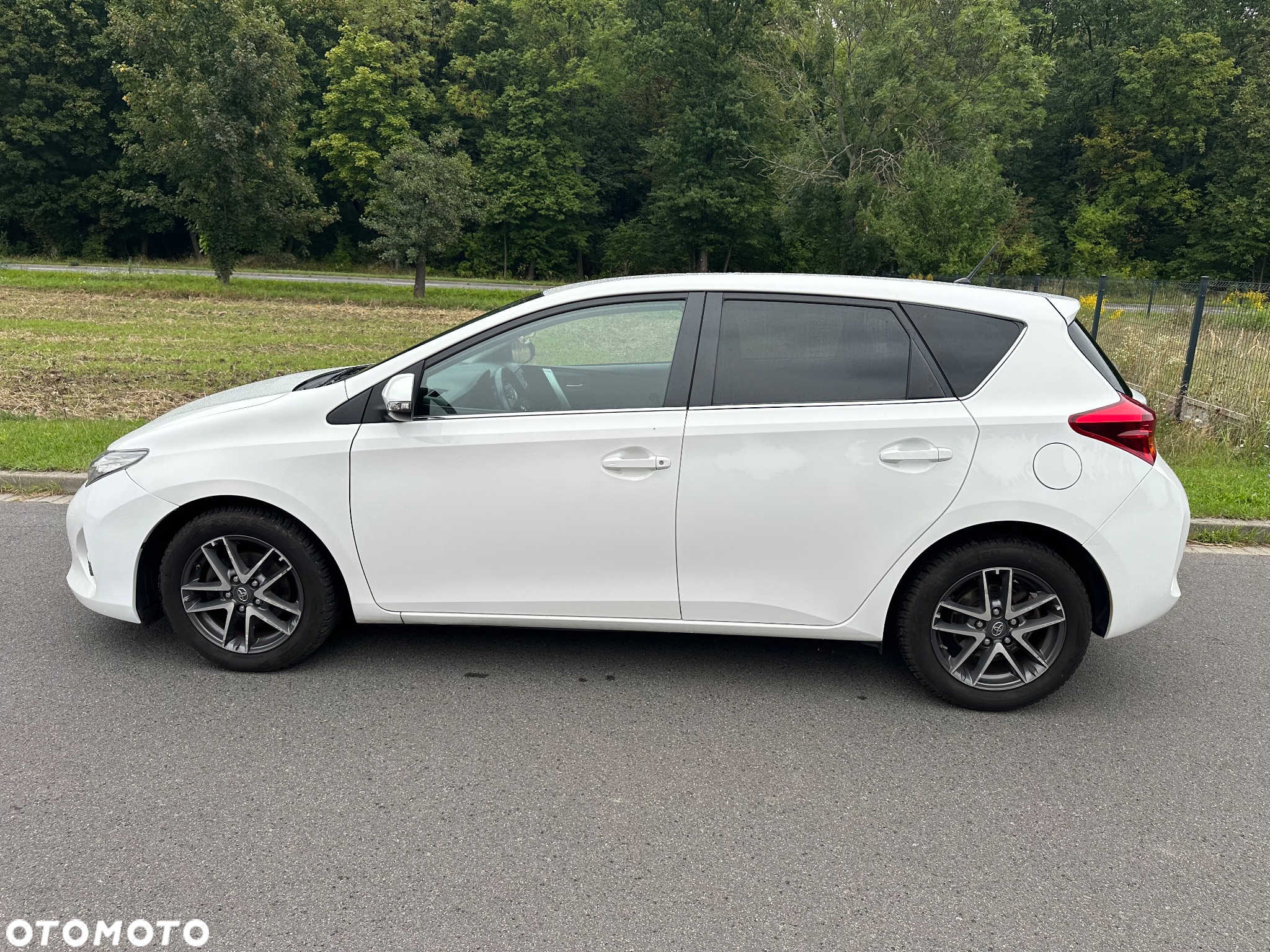 Toyota Auris 1.8 HSD Prestige NAVI - 18