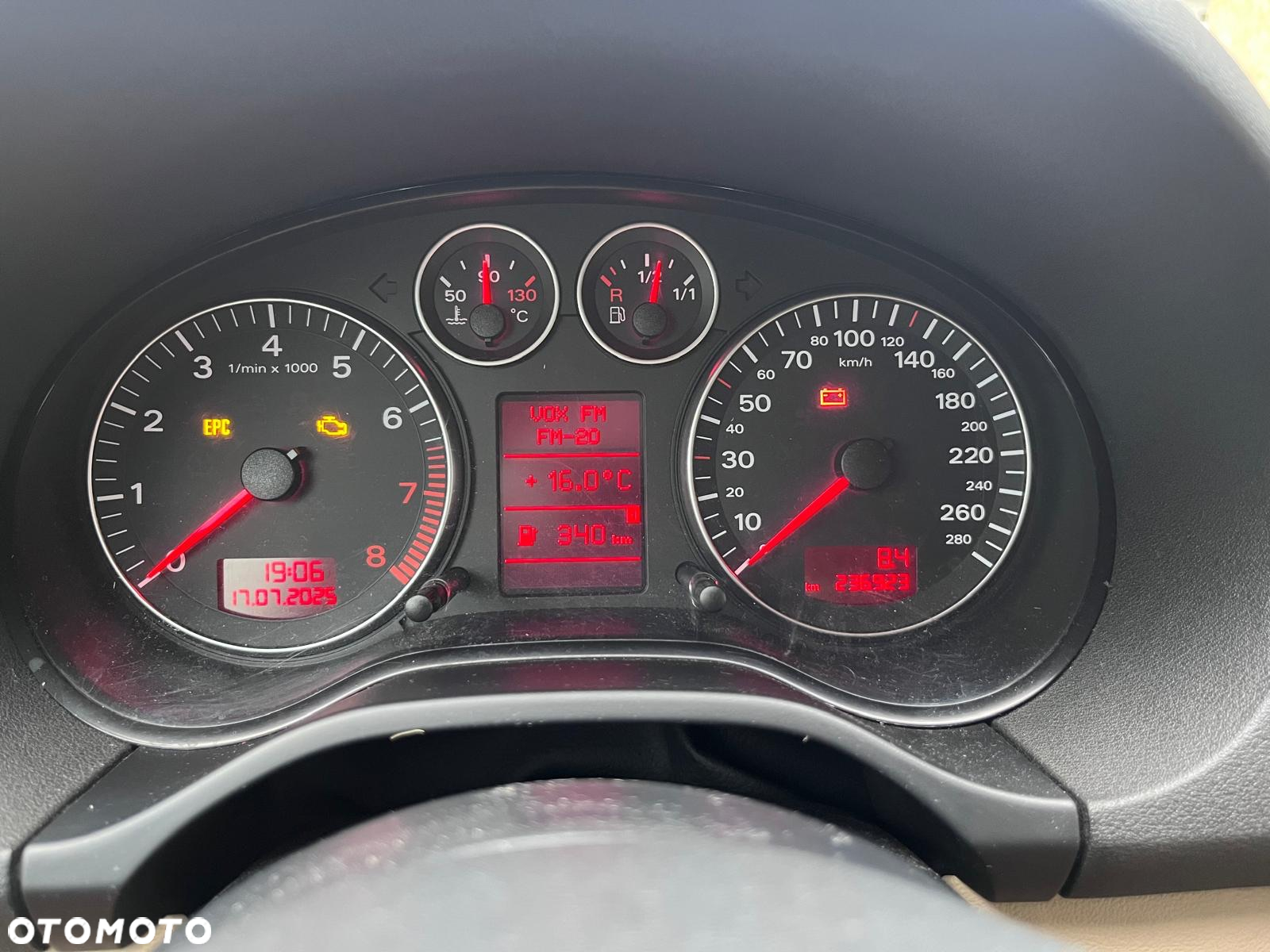 Audi A3 2.0 TFSI quattro Sportback Ambiente - 21