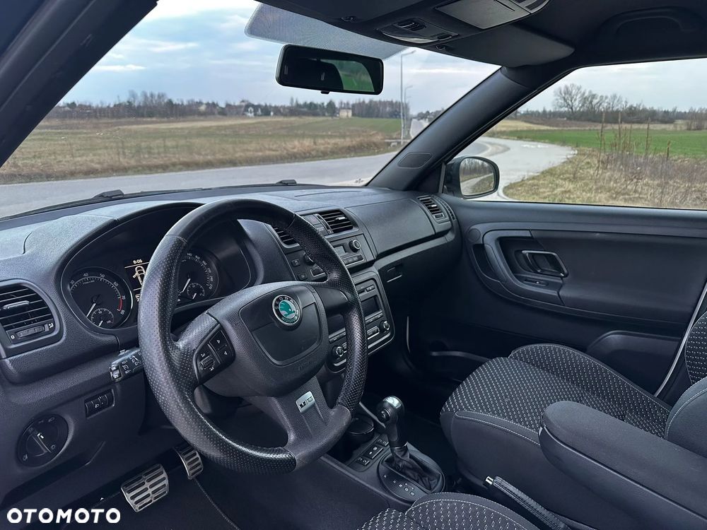 Skoda Fabia 1.4 TSI DSG RS - 8