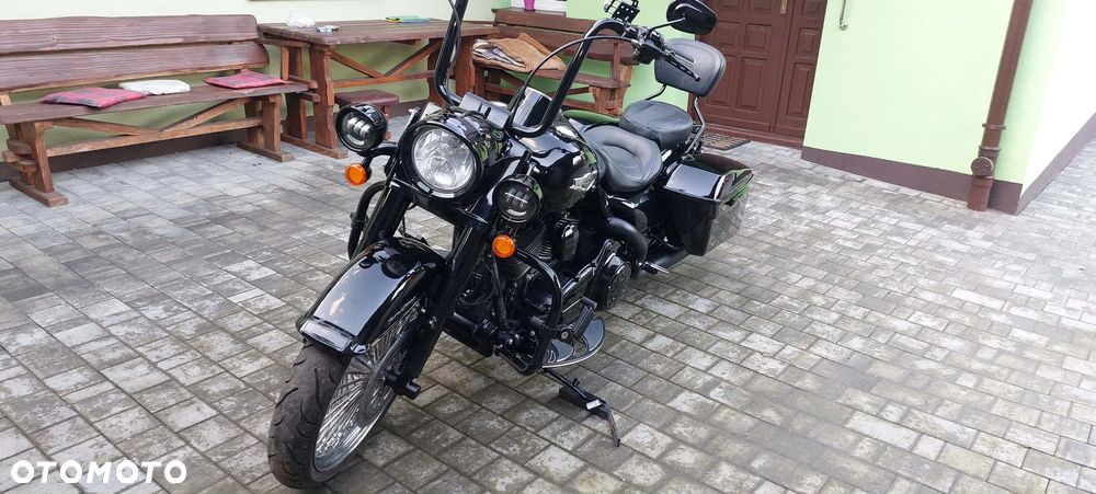 Harley-Davidson Touring Road King - 2