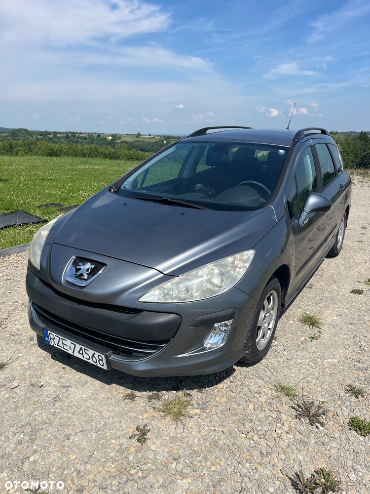 Peugeot 308 - 1