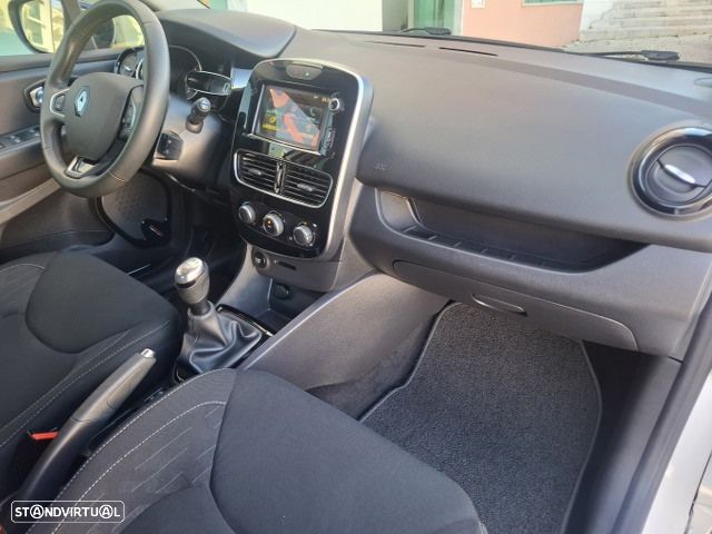 Renault Clio 0.9 TCe Limited - 41