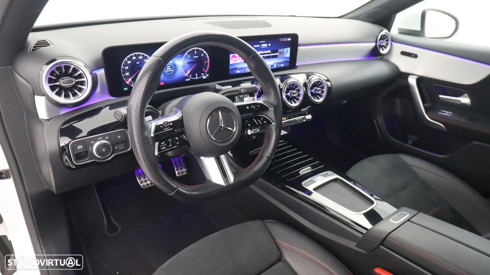Mercedes-Benz A 200 Limousine d AMG Line Aut. - 26