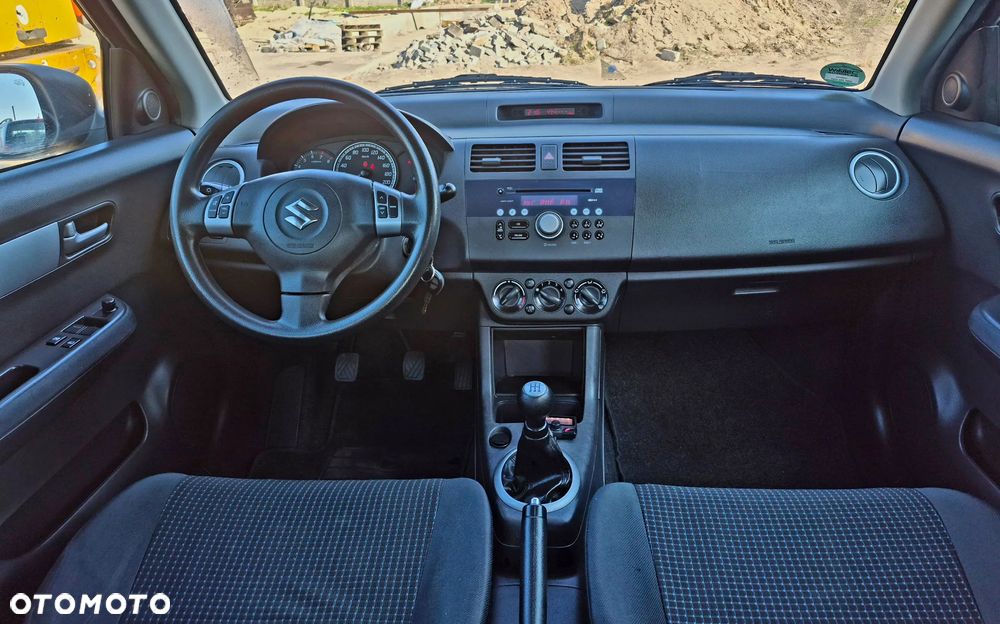 Suzuki Swift - 13